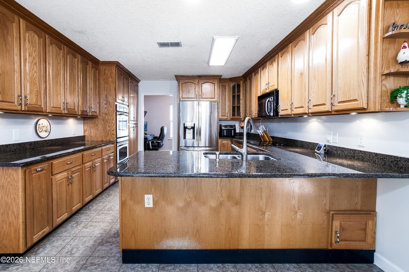 17098 Cross Branch Rd, Hilliard, FL 32046