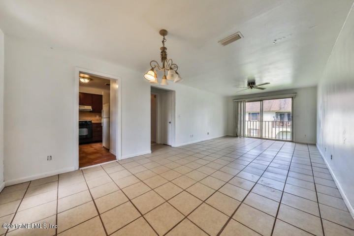 1713 El Camino Rd #7, Jacksonville, FL 32216