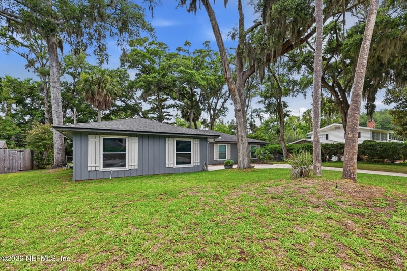 1714 Lighty Ln, Neptune Beach, FL 32266