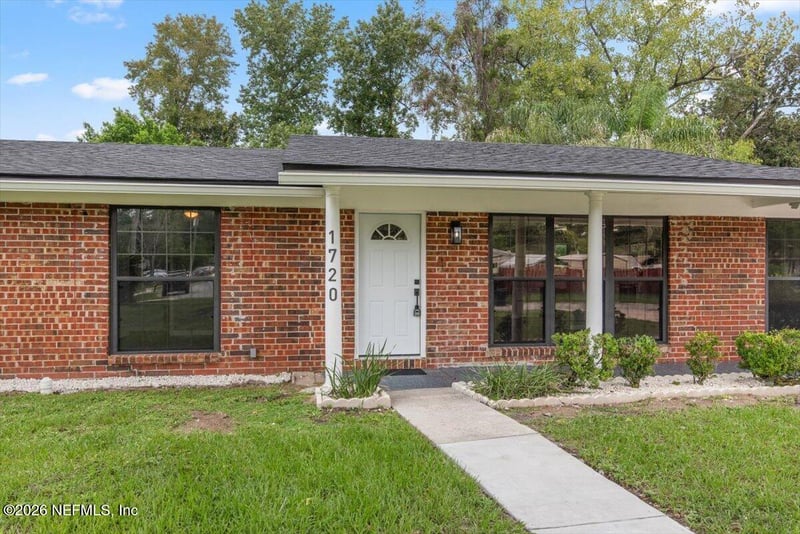 1720 Bay Cir W, Orange Park, FL 32073