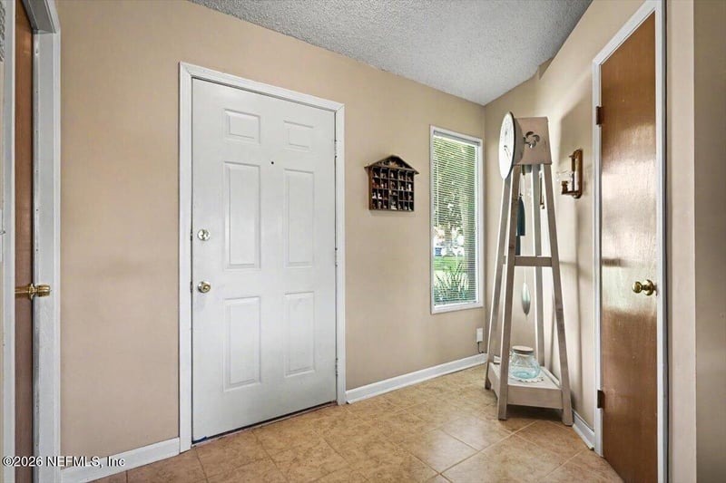 1721 Tiffany Pines Cir E, Jacksonville, FL 32225