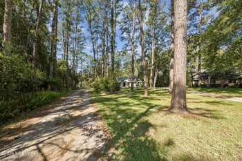 17240 Holmes Mill Ave, Jacksonville, FL 32226