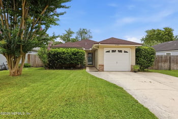 1725 Ashmore Green Dr, Jacksonville, FL 32246