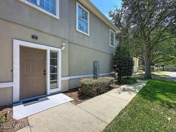 1725 Forest Lake Cir E #3, Jacksonville, FL 32225