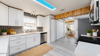 1726 Hilltop Blvd, Jacksonville, FL 32246
