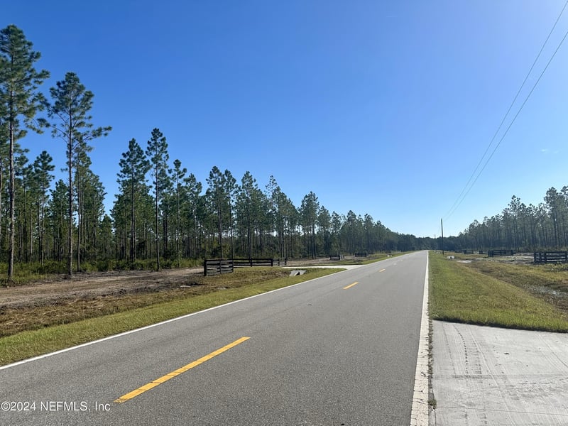 172683 Andrews Rd, Hilliard, FL 32046