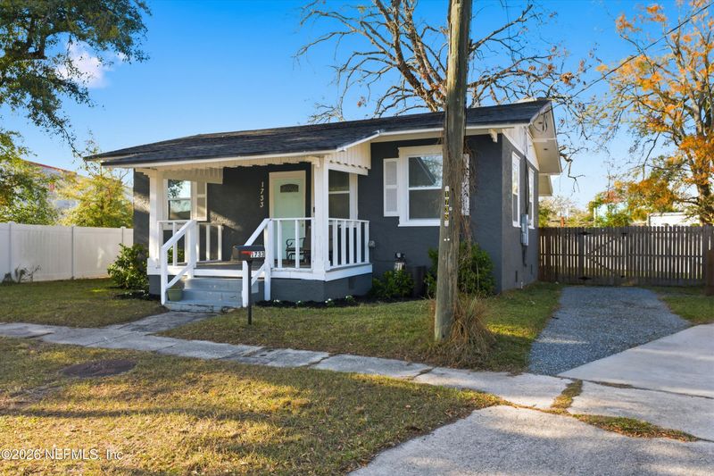 1733 Landon Ave, Jacksonville, FL 32207
