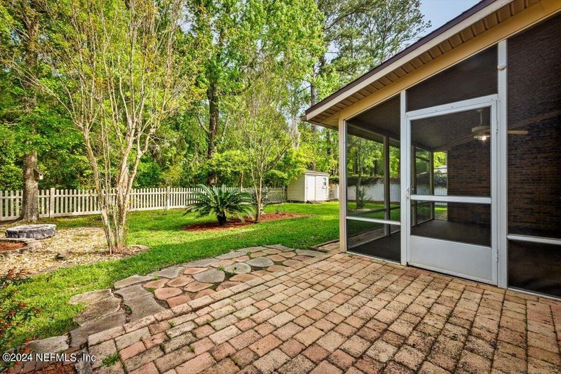 1733 Redwood Ln, Middleburg, FL 32068