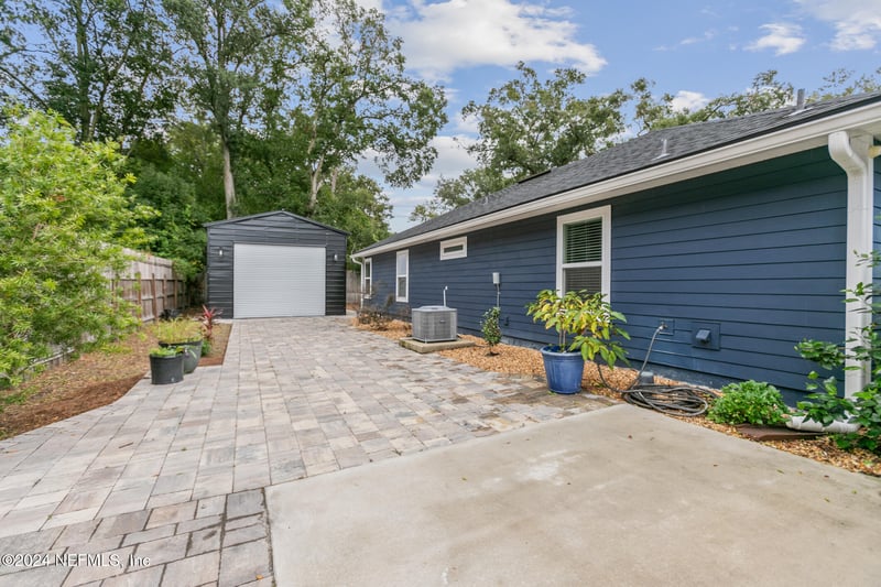 1735 Southside Blvd, Jacksonville, FL 32216