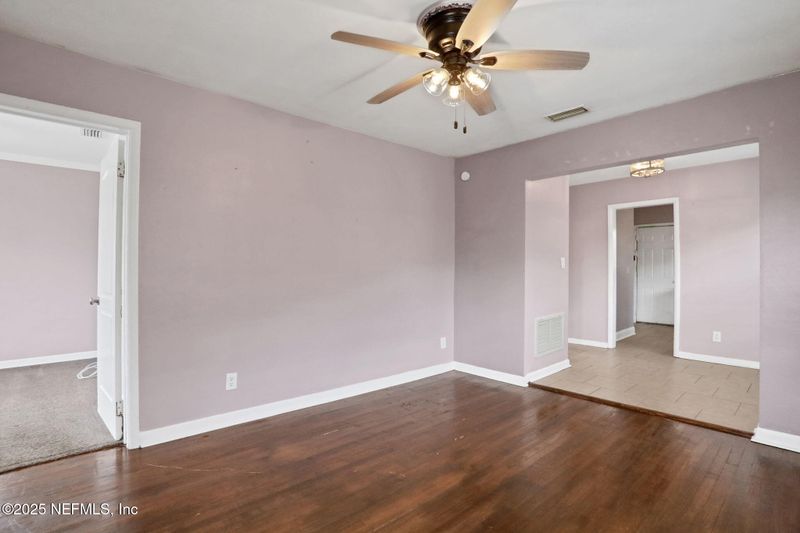 1735 W 11th St, Jacksonville, FL 32209