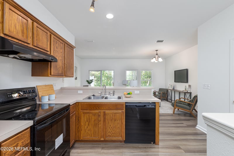 1737 Biscayne Bay Cir, Jacksonville, FL 32218