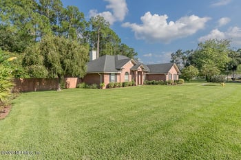 1737 Heatherwood Dr, St Johns, FL 32259