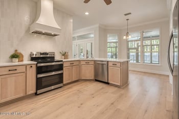 1737 Heatherwood Dr, St Johns, FL 32259