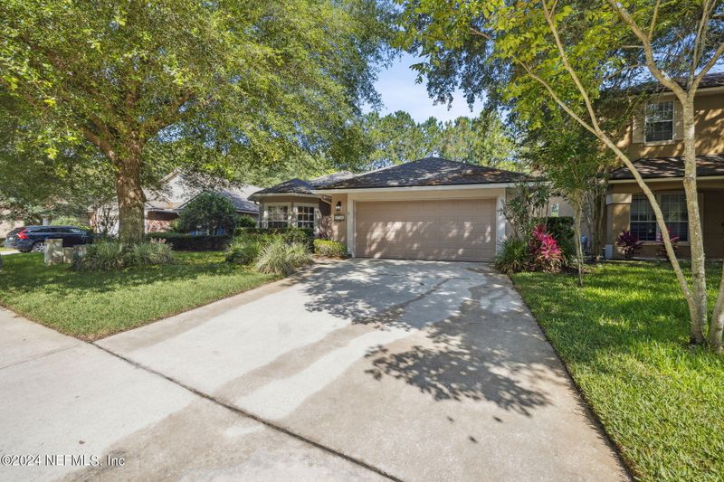 1739 Canopy Oaks Dr, Orange Park, FL 32065