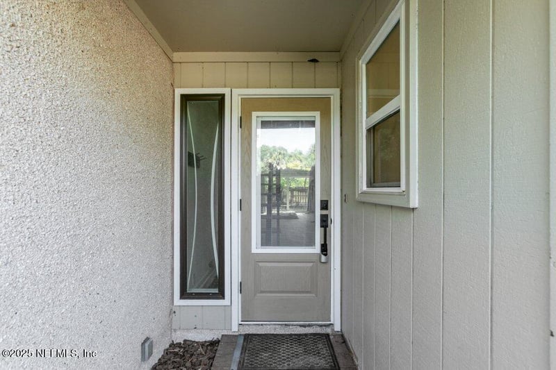 1741 Seminole Rd, Atlantic Beach, FL 32233