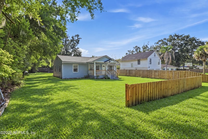 1745 Hilltop Blvd, Jacksonville, FL 32246