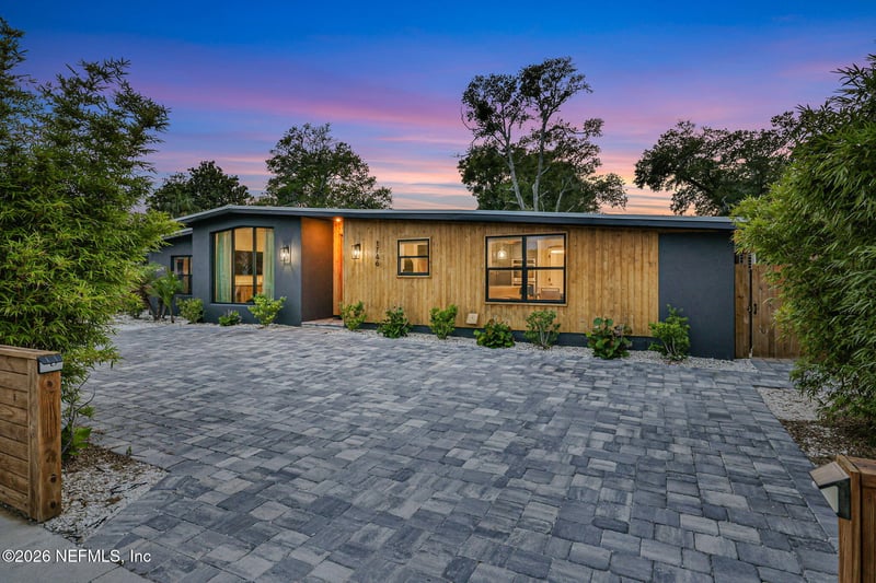 1746 Penman Rd, Jacksonville Beach, FL 32250