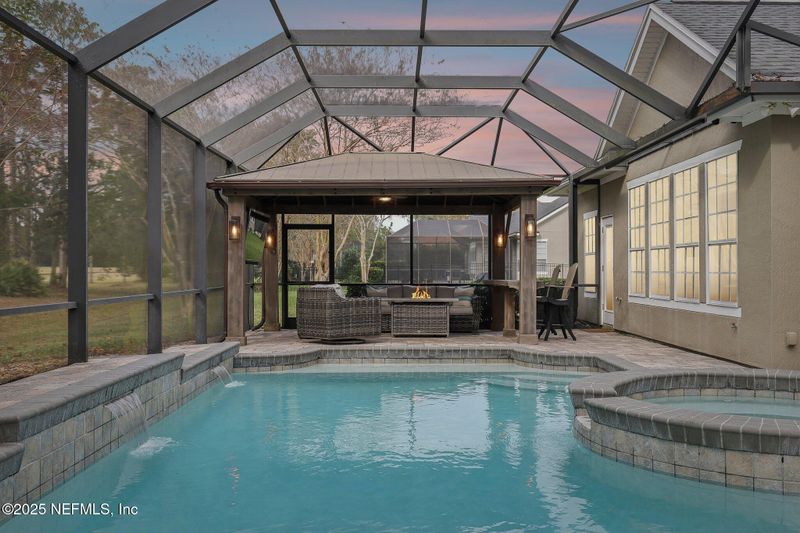 1757 Highland View Dr, St Augustine, FL 32092