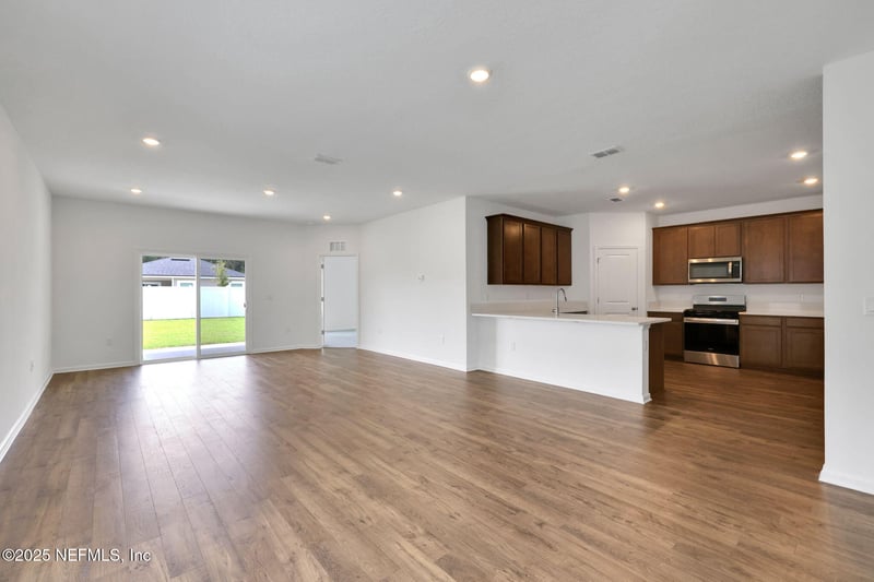 1758 Trainors Way, Jacksonville, FL 32218