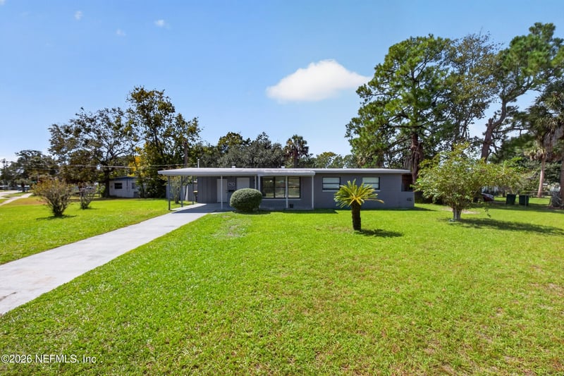 1762 Hawaii Dr E, Jacksonville, FL 32246