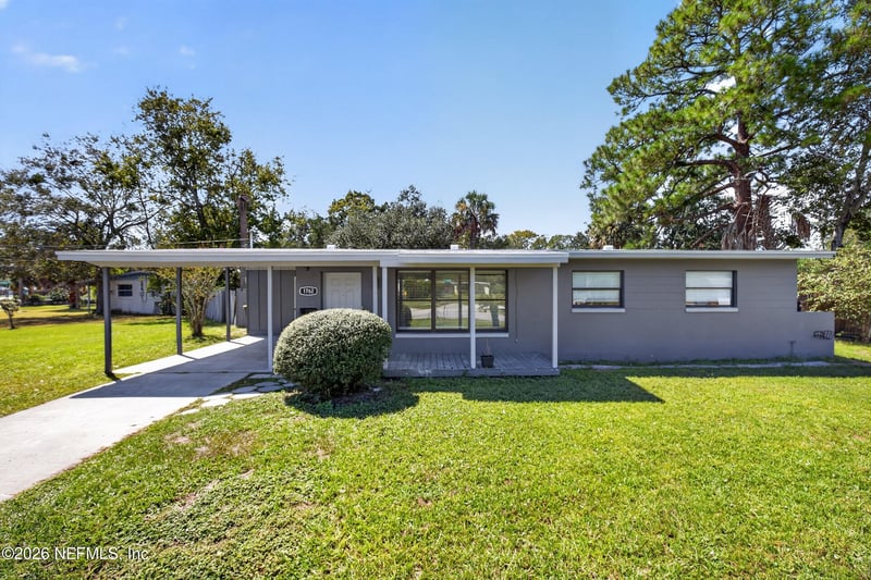 1762 Hawaii Dr E, Jacksonville, FL 32246