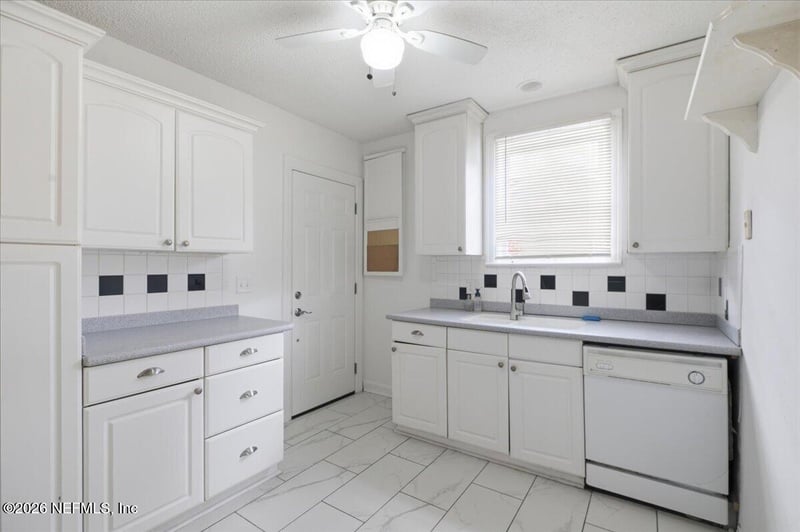 1766 Greenridge Rd, Jacksonville, FL 32207