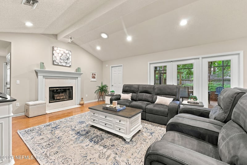 1770 Providence Hollow Ln, Jacksonville, FL 32223