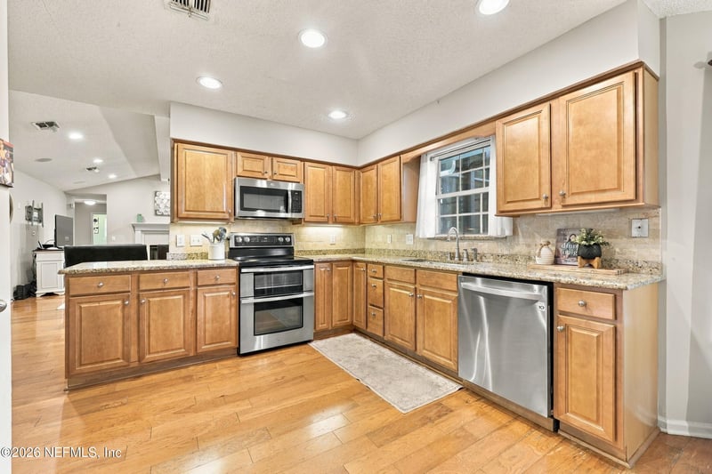 1770 Providence Hollow Ln, Jacksonville, FL 32223