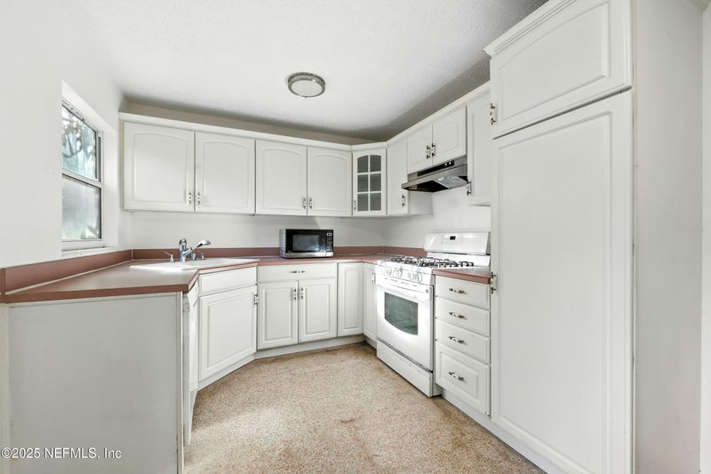 1774 Wildwood Dr, St Augustine, FL 32086