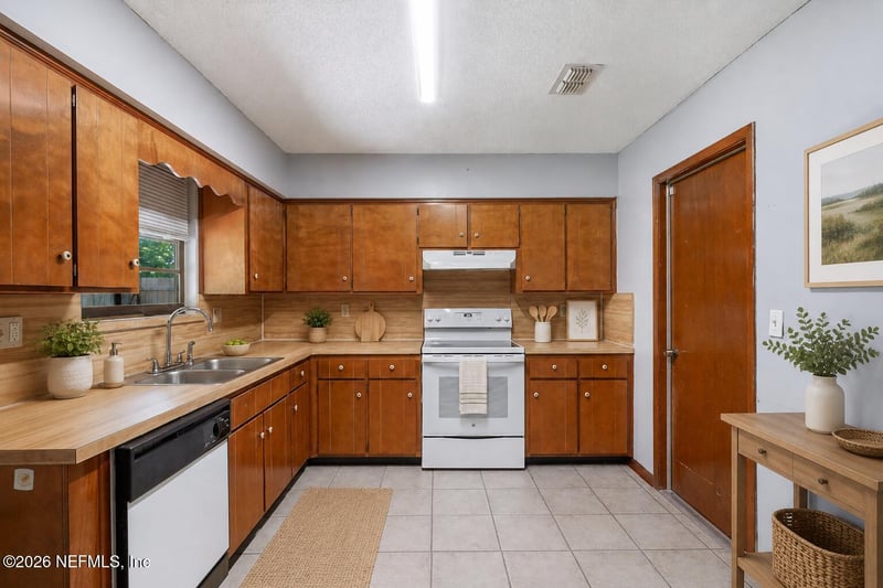 1790 Killarn Cir, Middleburg, FL 32068