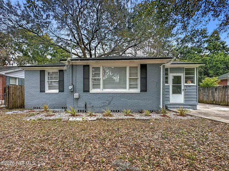 1795 Bartram Cir W, Jacksonville, FL 32207