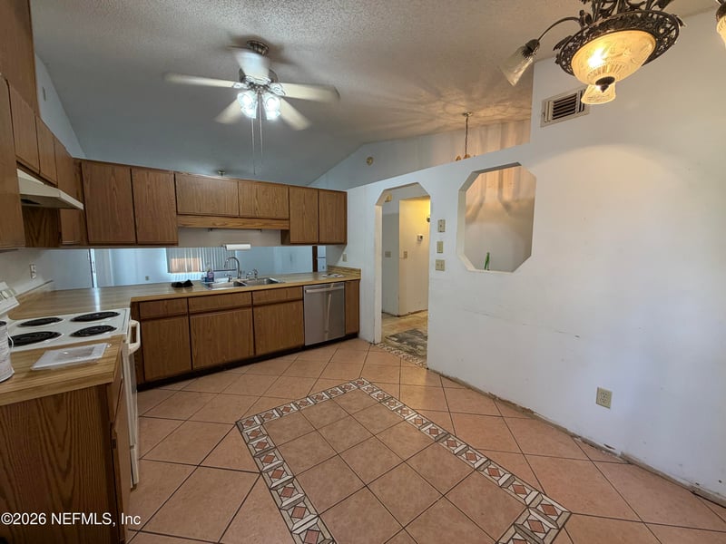 1796 Killarn Cir, Middleburg, FL 32068