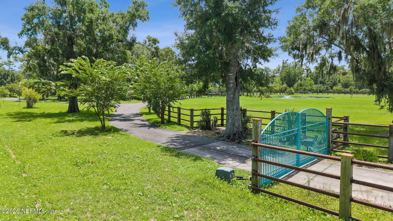 18 S Roscoe Blvd, Ponte Vedra Beach, FL 32082