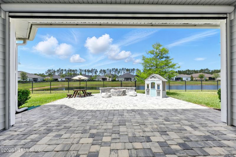 180 Cypress Banks Dr, St Johns, FL 32259