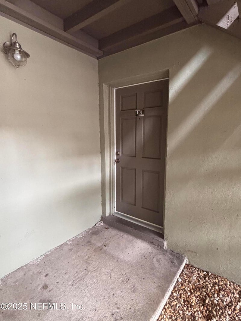 1800 Park Ave #101, Orange Park, FL 32073