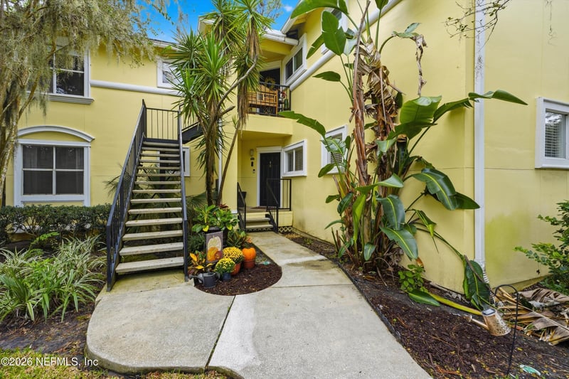 1800 The Greens Way #1811, Jacksonville Beach, FL 32250