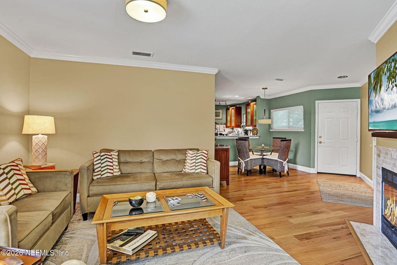 1800 The Greens Way #209, Jacksonville Beach, FL 32250