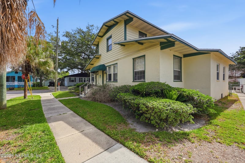 1805 Perry Pl, Jacksonville, FL 32207