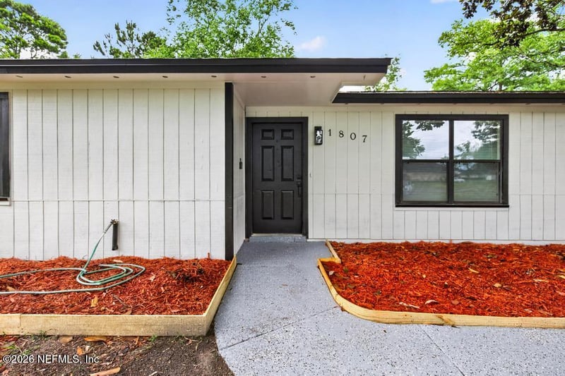1807 Shannon Lake Dr, Middleburg, FL 32068