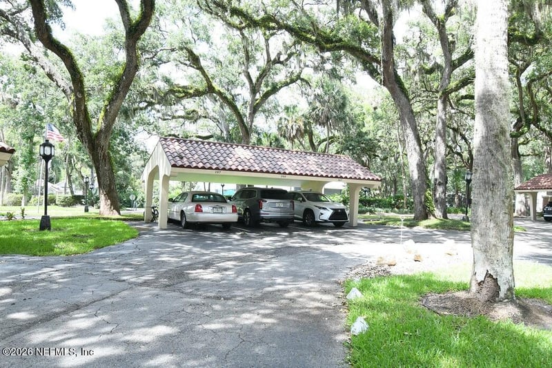 1810 Sevilla Blvd #202, Atlantic Beach, FL 32233