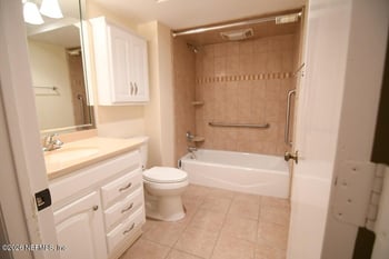 1810 Sevilla Blvd #202, Atlantic Beach, FL 32233