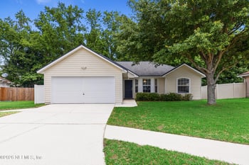 1811 Dahlia Ct, Middleburg, FL 32068