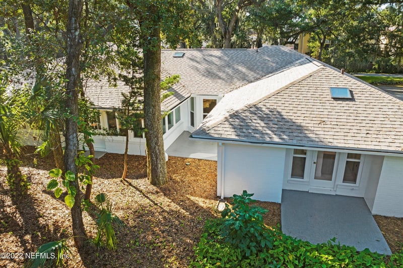 1811 Selva Marina Dr, Atlantic Beach, FL 32233