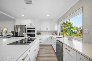 1811 Twelve Oaks Ln N, Neptune Beach, FL 32266