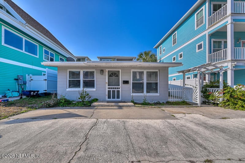 1812 Ocean Dr S, Jacksonville Beach, FL 32250