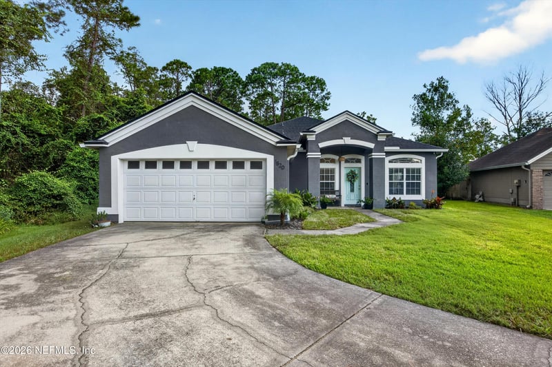 1820 Burgess Hill Dr E, Jacksonville, FL 32246