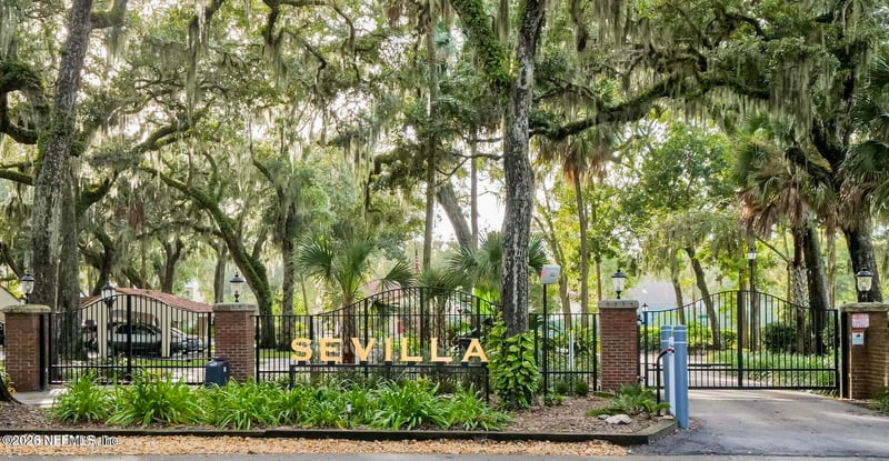 1820 Sevilla Blvd #205, Atlantic Beach, FL 32233