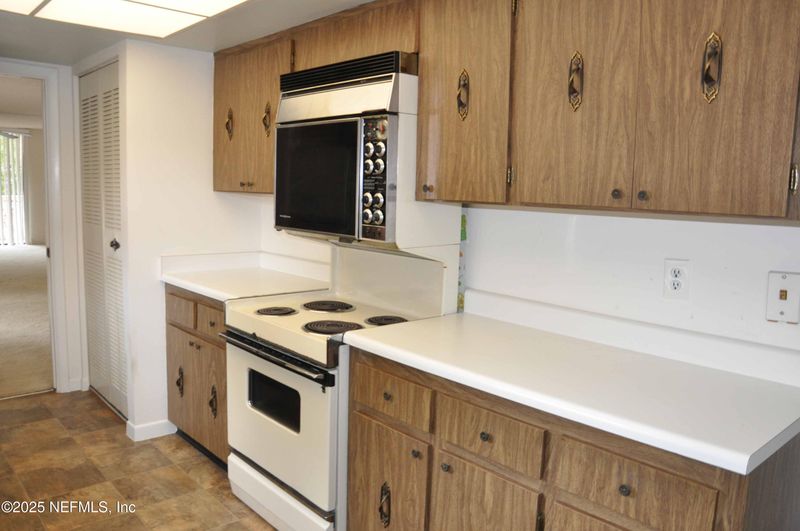 1820 Sevilla Blvd #211, Atlantic Beach, FL 32233