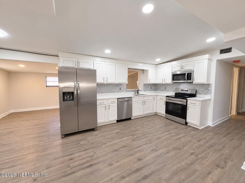 1821 Alfen St, Jacksonville, FL 32254