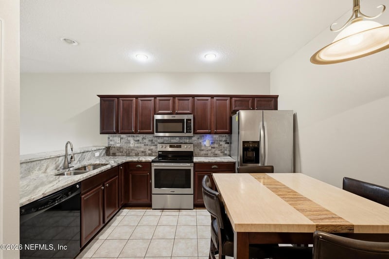 1827 Biscayne Bay Cir, Jacksonville, FL 32218